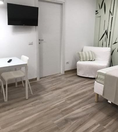 Appartamento Il Torchio Lecco Bagian luar foto