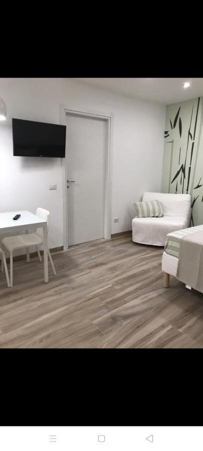 Appartamento Il Torchio Lecco Bagian luar foto